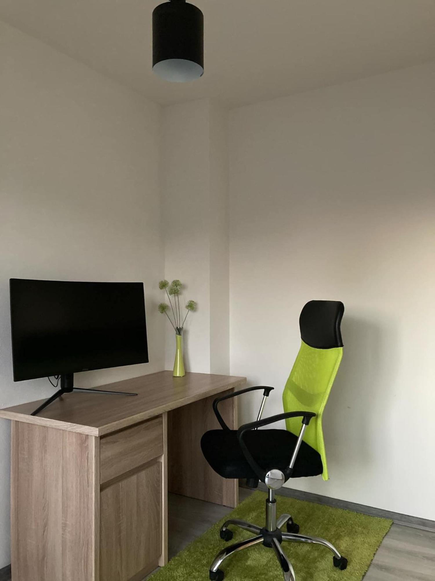 Tranquille Inn Apartment Kysucke Nove Mesto エクステリア 写真