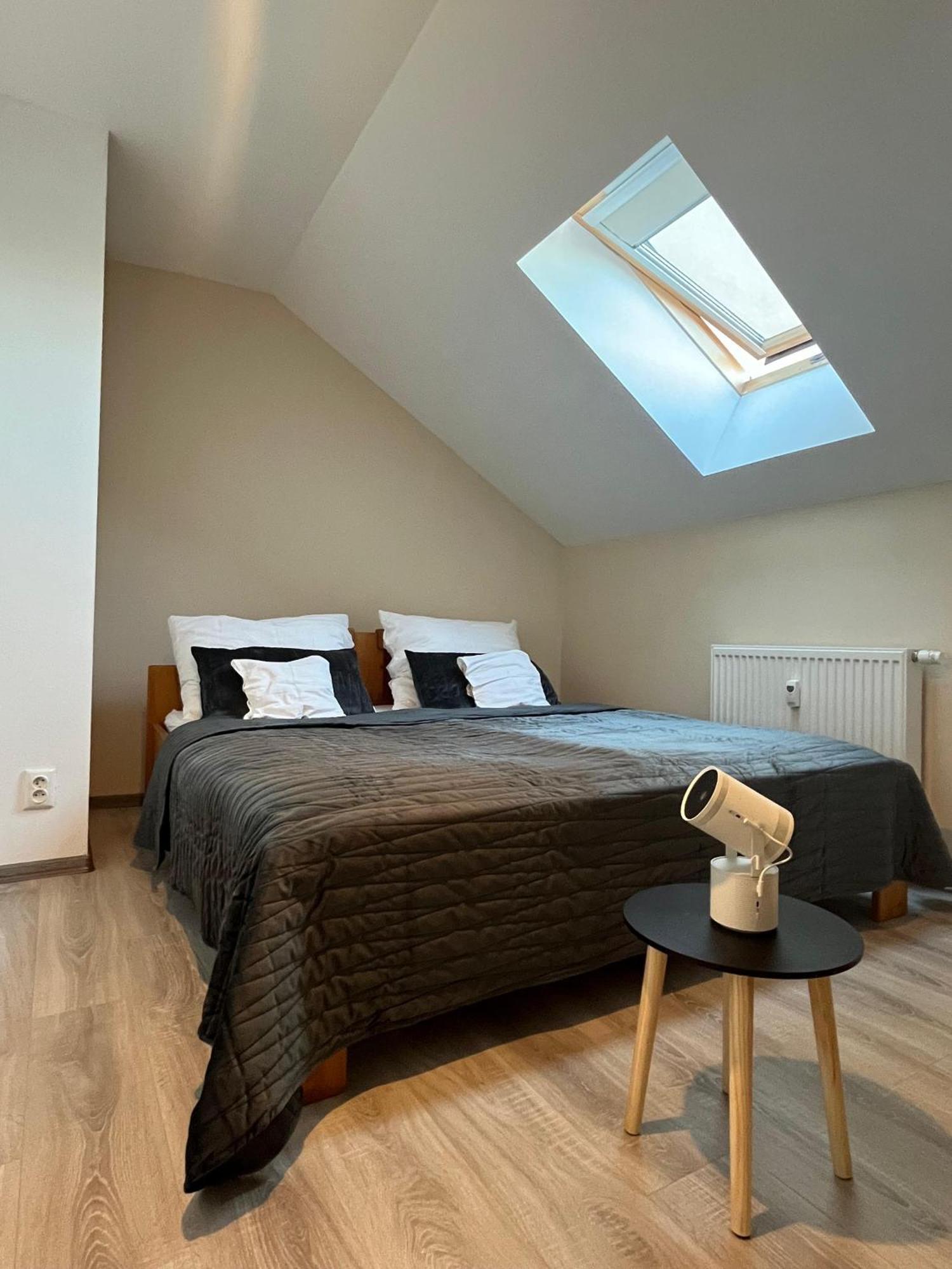 Tranquille Inn Apartment Kysucke Nove Mesto エクステリア 写真