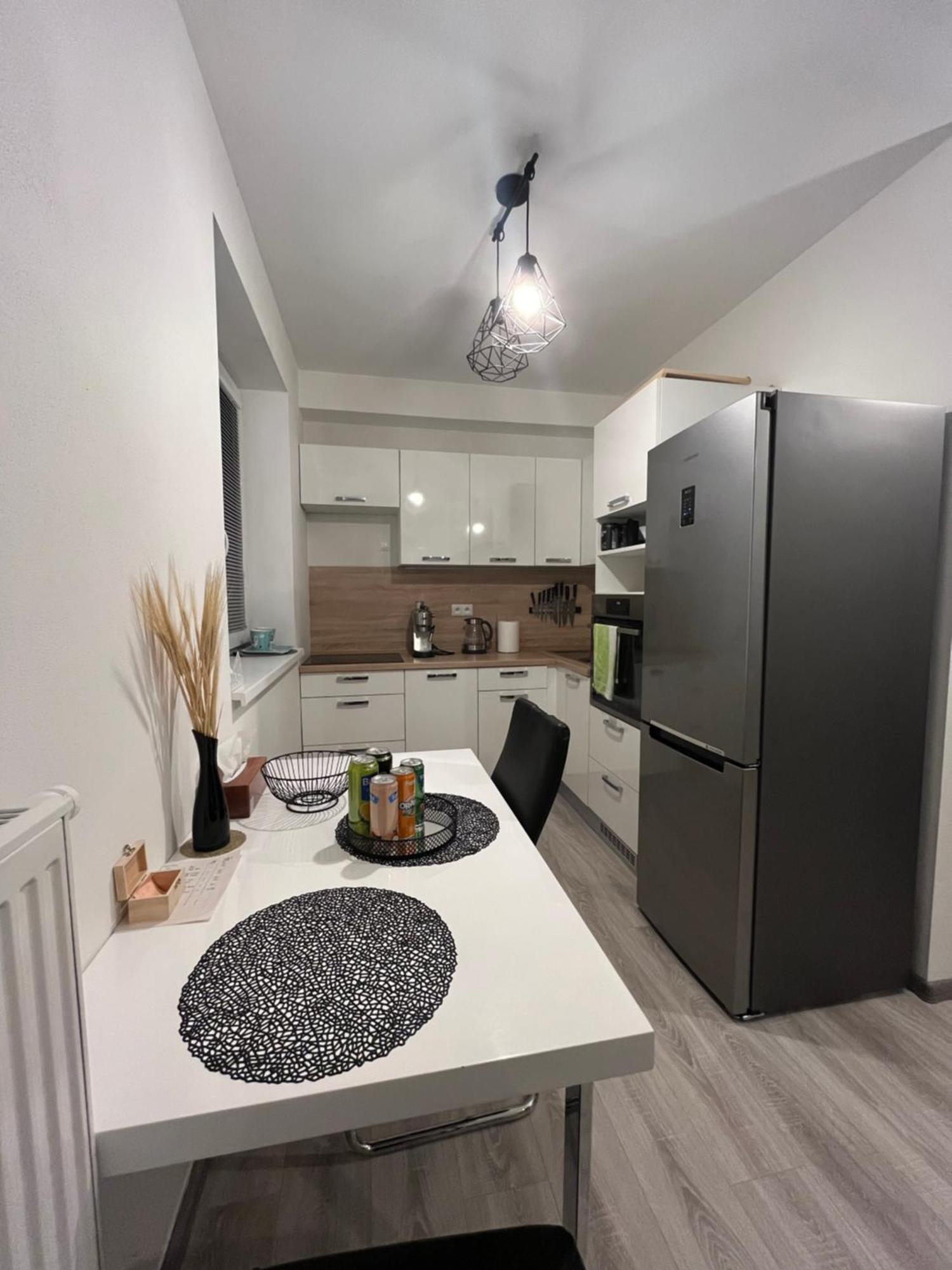 Tranquille Inn Apartment Kysucke Nove Mesto エクステリア 写真